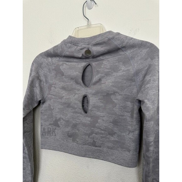 Gymshark Cropped Camo Seamless Long Sleeve Crop Top Gray Cutout Keyhole Medium - Picture 7 of 9